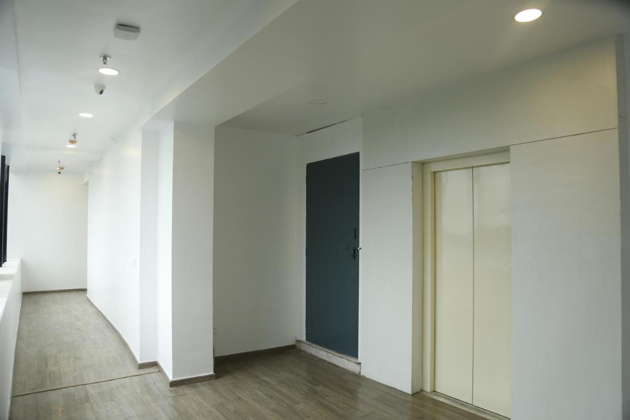 נאגפור Uptown Hotel מראה חיצוני תמונה