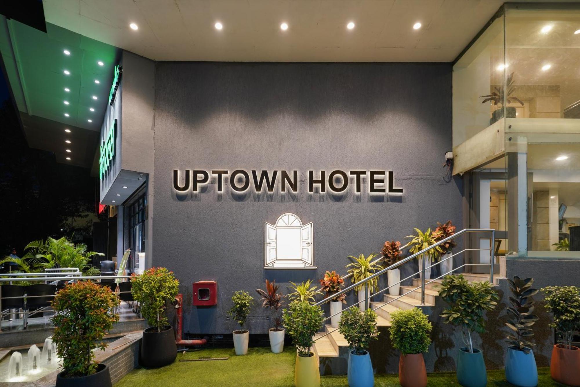 נאגפור Uptown Hotel מראה חיצוני תמונה